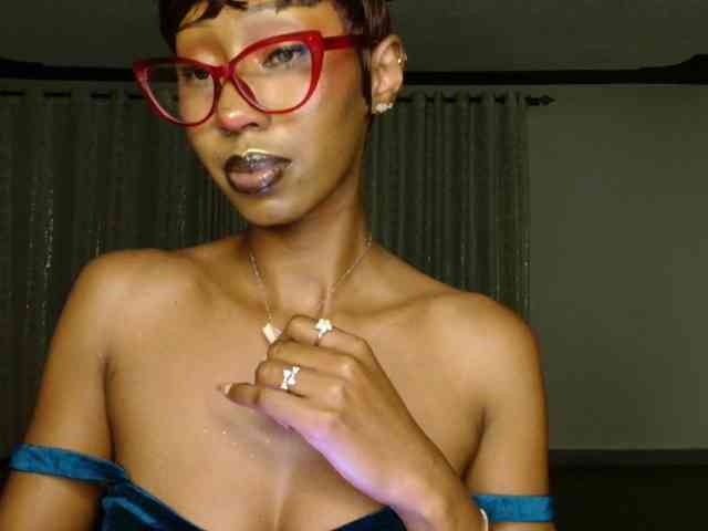 adriana_crystal webcam