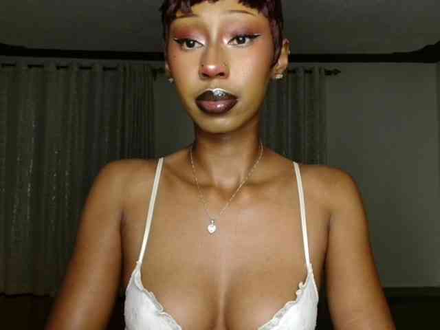 adriana_crystal webcam