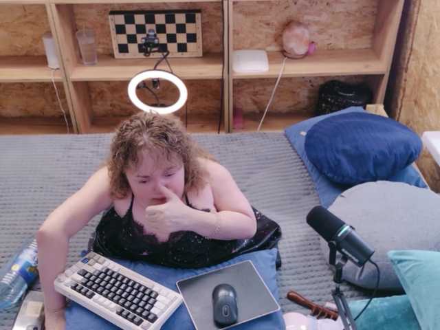Julia-79 live cam on BongaCams