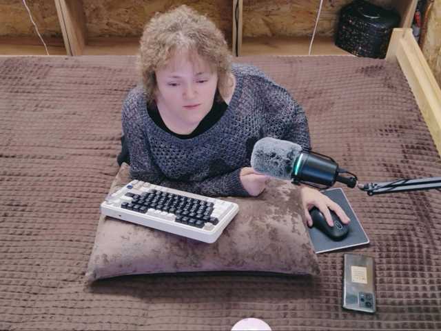 Julia-79 live cam on BongaCams