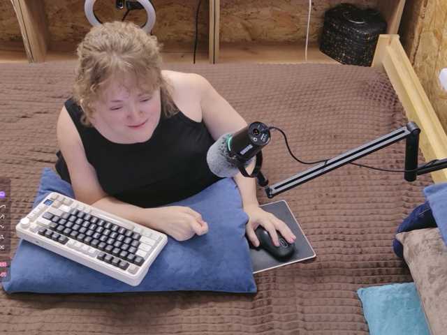 Julia-79 live cam on BongaCams