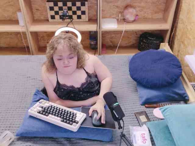 Julia-79