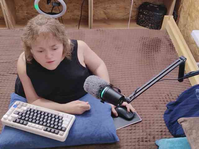 Julia-79