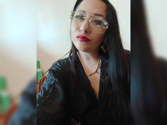 Sofa999 live cam on BongaCams