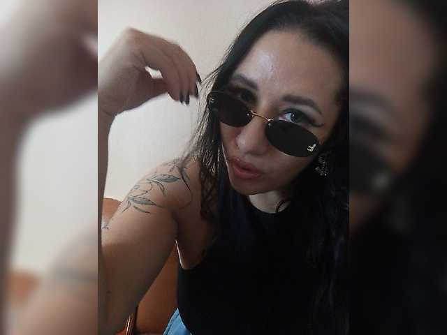 Sofa999 live cam on BongaCams