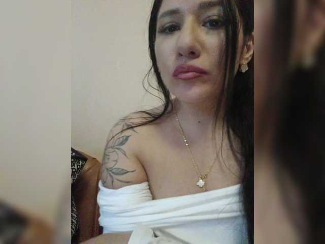 Sofa999 live cam on BongaCams