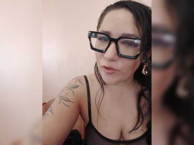 Sofa999 live cam on BongaCams