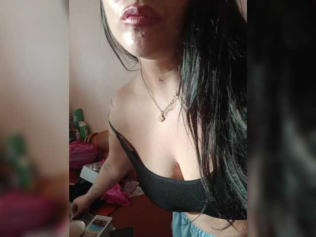Sofa999 live cam on BongaCams