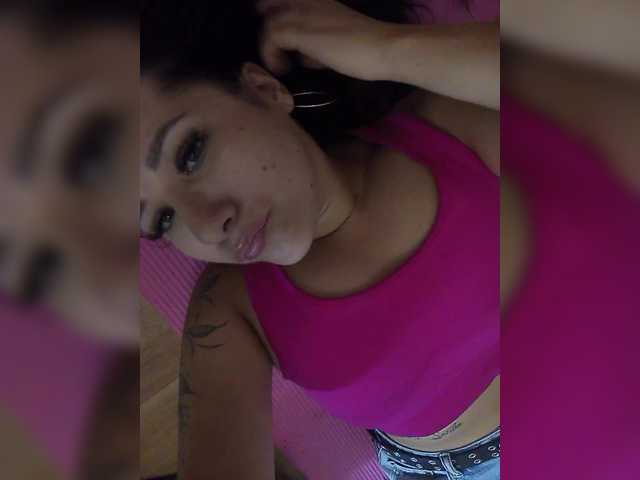Sofa999 live cam on BongaCams