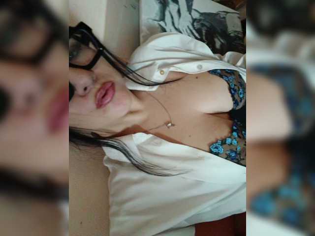 Sofa999, live now on BongaCams