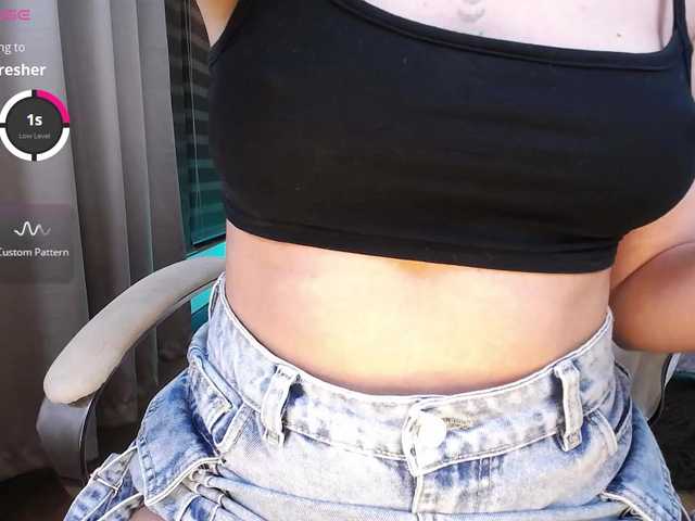 Im-Kitty's BongaCams show and profile