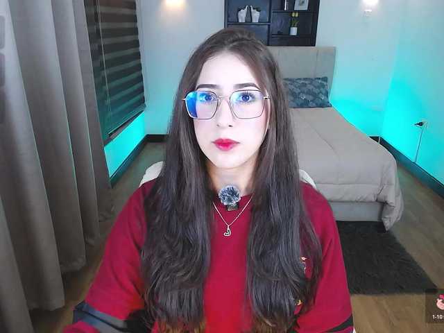 le modèle iM-Kitty est en webcam porno dans un show sur le site bongacams, il possède les tags suivants: Latino/Hispanic,Brunette,Hairy