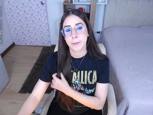Im-Kitty, en vivo ahora en BongaCams