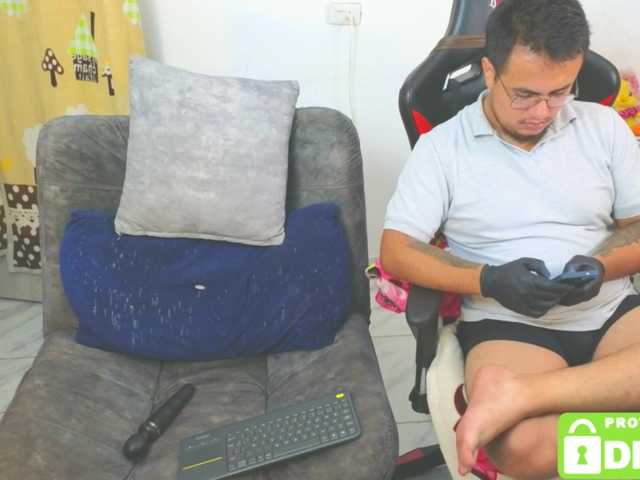 Naughty-Sharon69 live cam on BongaCams