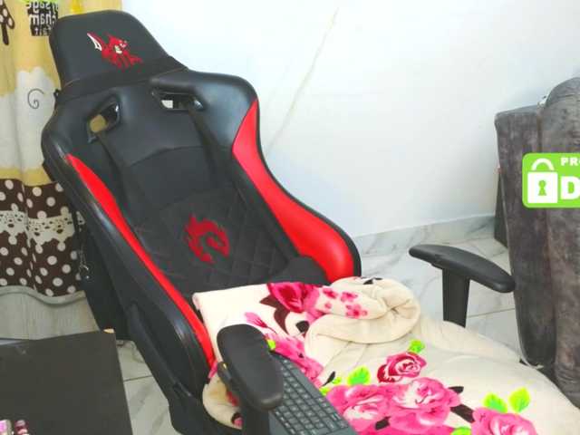 Naughty-Sharon69 live cam on BongaCams