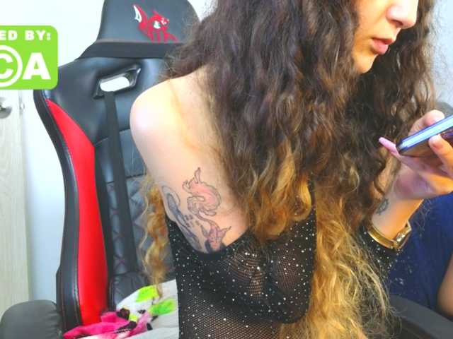 Naughty-Sharon69 Live Cam on BongaCams