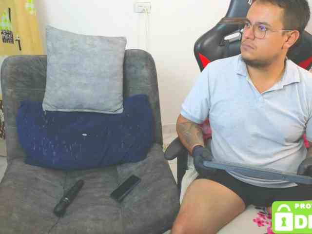 Naughty-Sharon69 webcam
