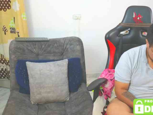 Naughty-Sharon69 webcam