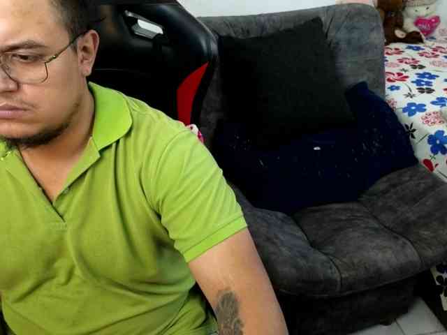 Naughty-Sharon69 webcam
