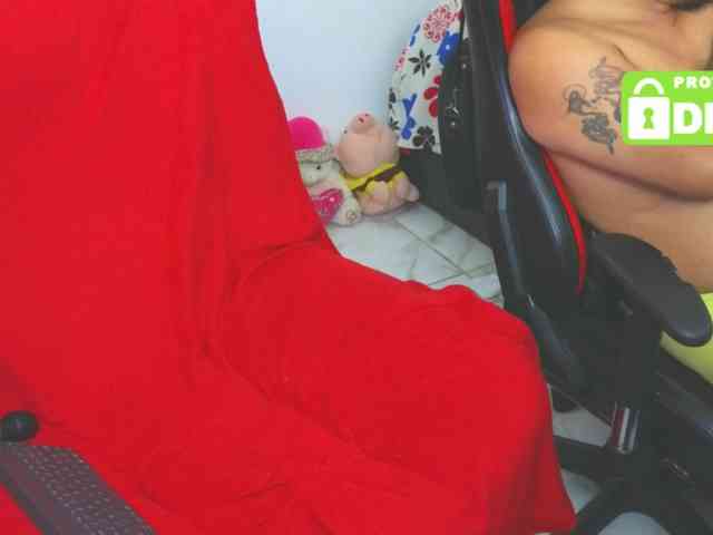 Naughty-Sharon69 webcam