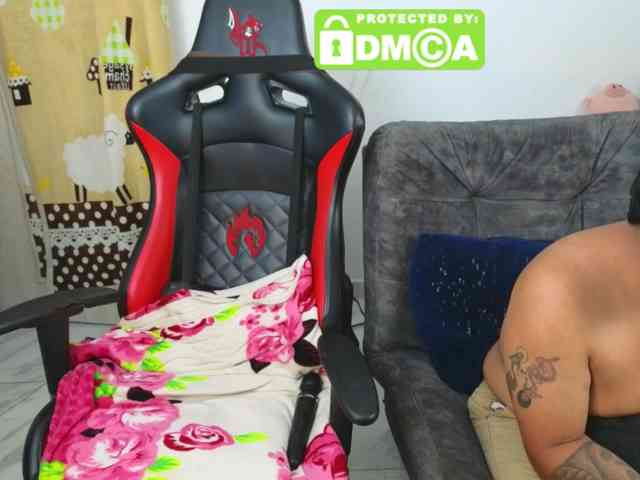 Naughty-Sharon69 webcam