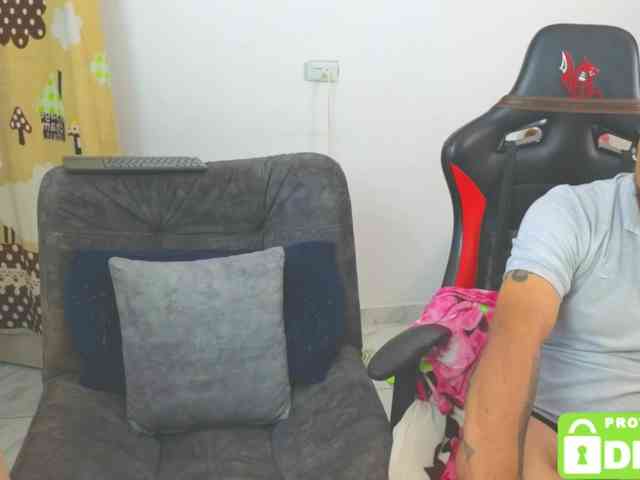 Naughty-Sharon69