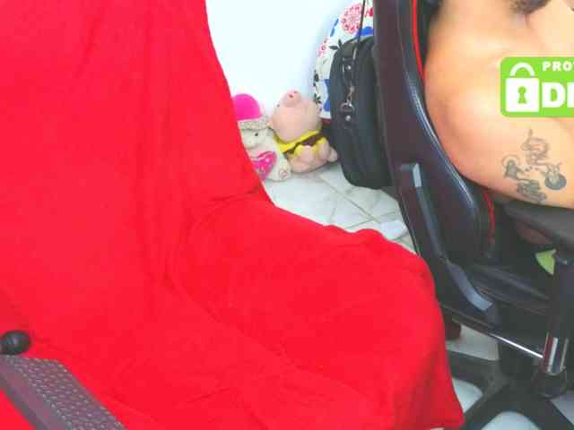 Modelo: Naughty-Sharon69