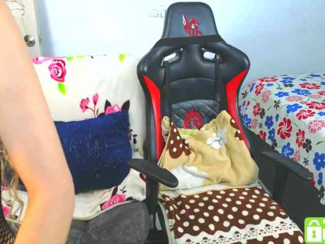 Naughty-Sharon69 webcam