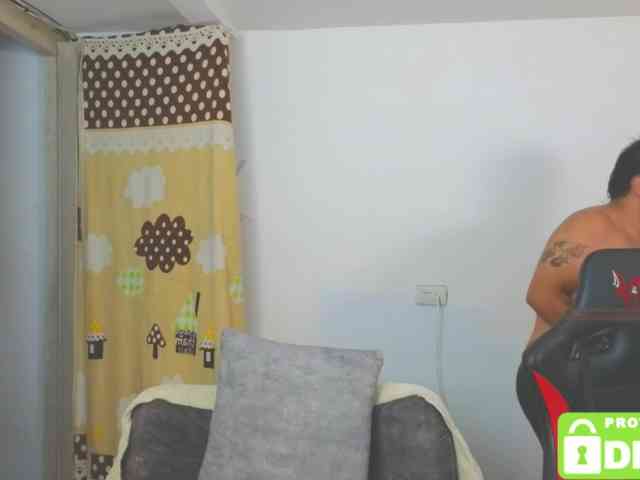 Modelo: Naughty-Sharon69