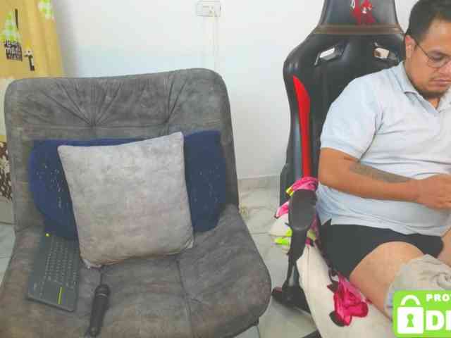 Naughty-Sharon69 webcam