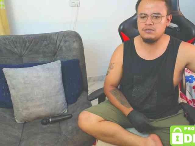Naughty-Sharon69 webcam