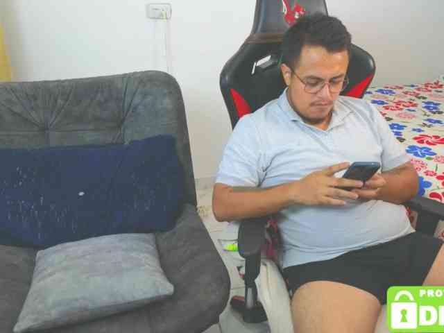 Naughty-Sharon69 webcam