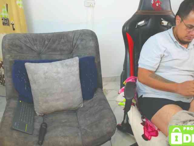 Naughty-Sharon69 webcam