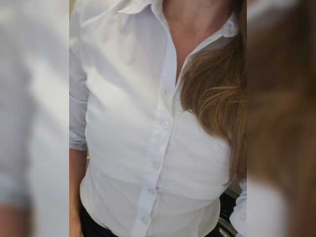 Dream-me-summer live cam on BongaCams