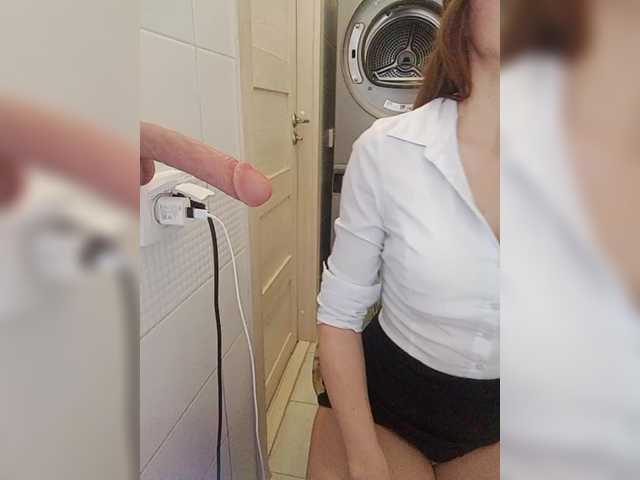 Preview of young-milf