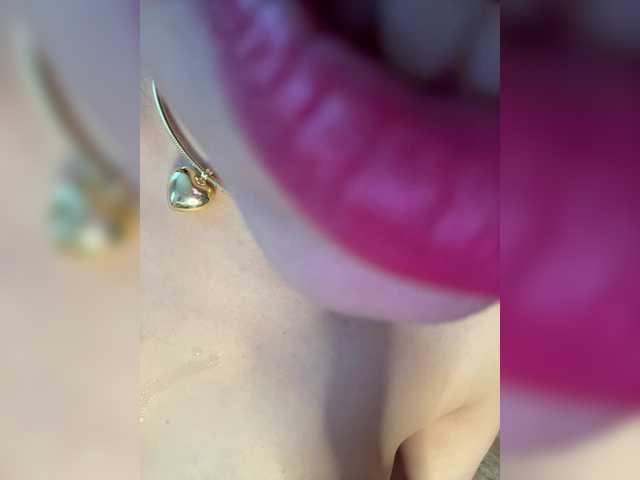 KATALINAcherry1 live cam on BongaCams