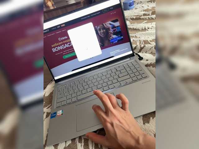Mia_Wallace live cam preview