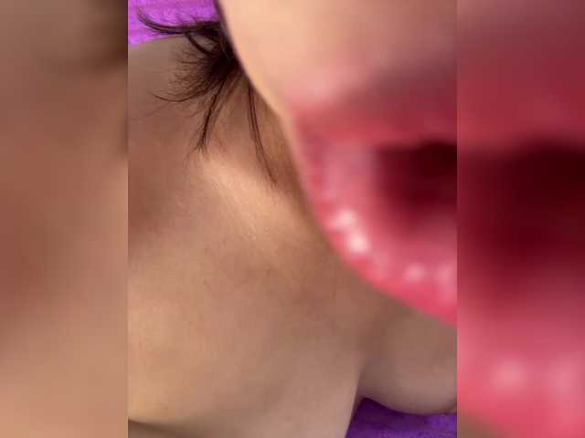 Mia_Wallace live webcam show