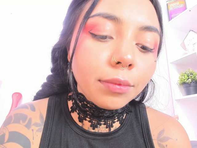 MissSoffiMorel, en directo ahora en BongaCams
