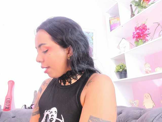 MissSoffiMorel, en vivo ahora en BongaCams