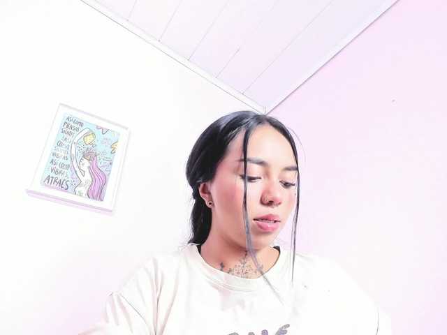 MissSoffiMorel live webcam show