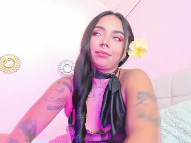 MissSoffiMorel live cam on BongaCams