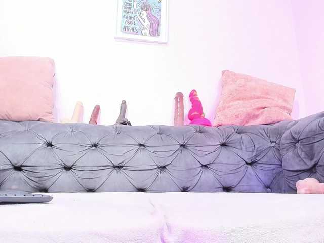 MissSoffiMorel live webcam show