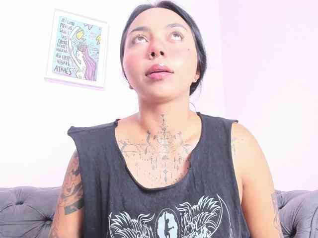 MissSoffiMorel webcam