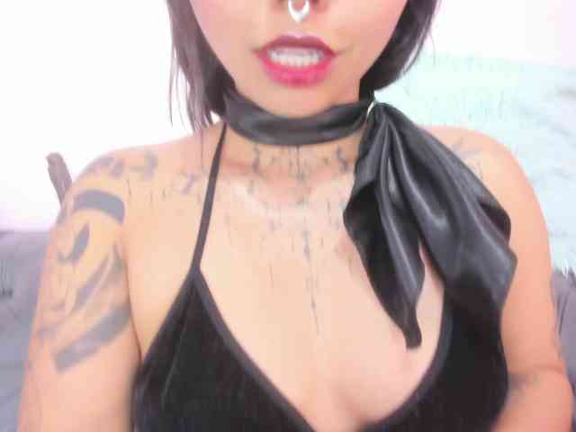 MissSoffiMorel webcam