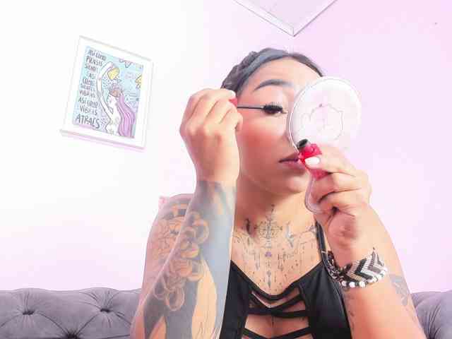MissSoffiMorel webcam