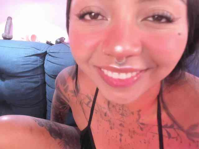 MissSoffiMorel webcam
