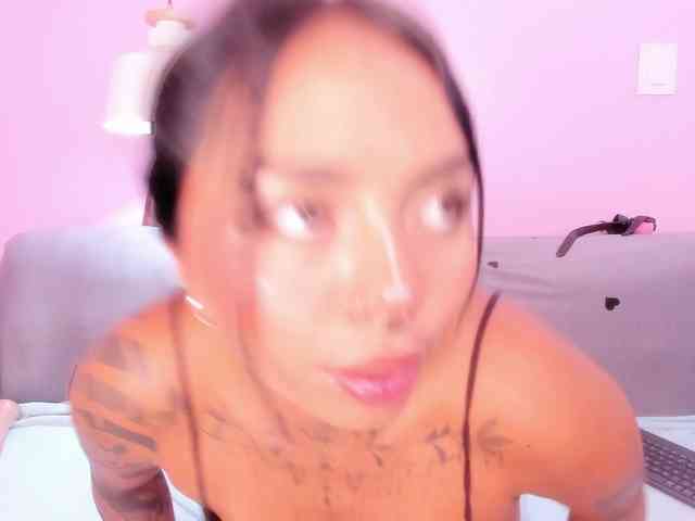 MissSoffiMorel webcam