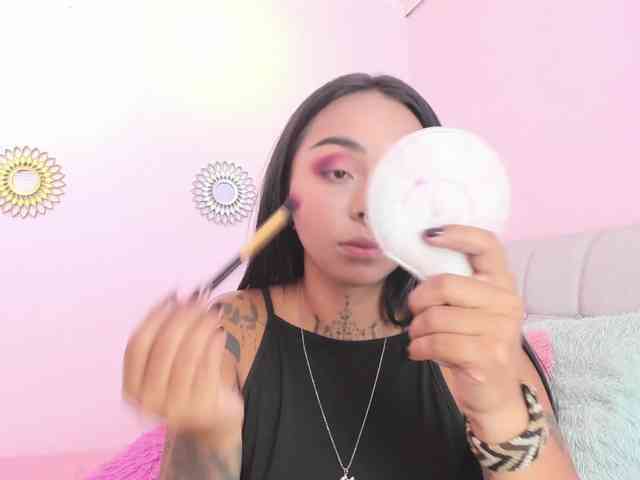MissSoffiMorel webcam