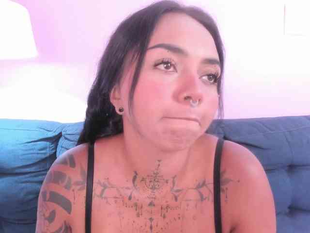 MissSoffiMorel webcam